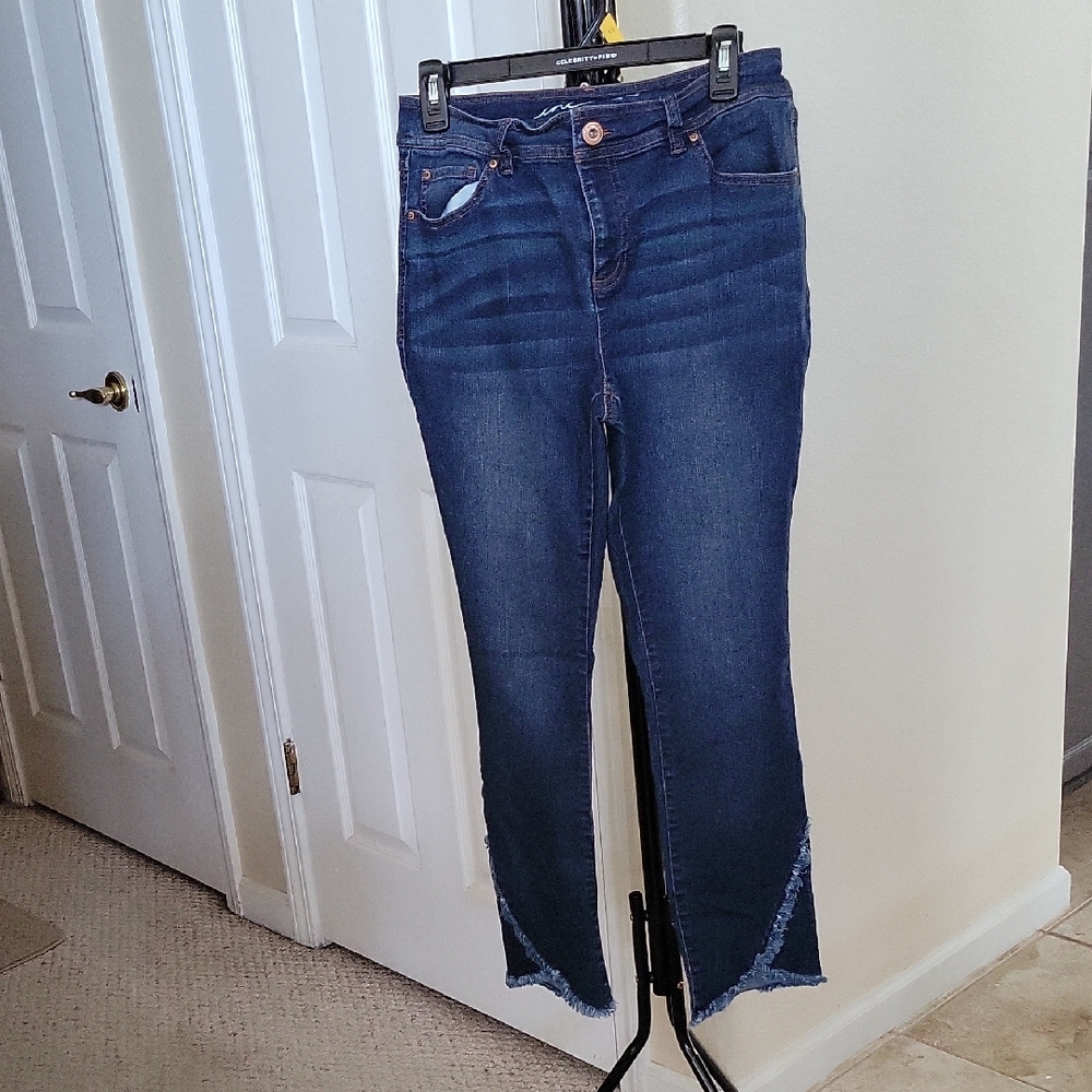 INC International Concepts Blue Ankle Cropped Jeans